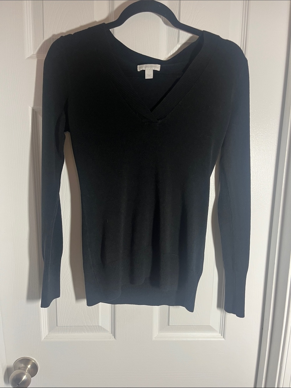 New York & Company Black V-Neck Slim Knit Sweater